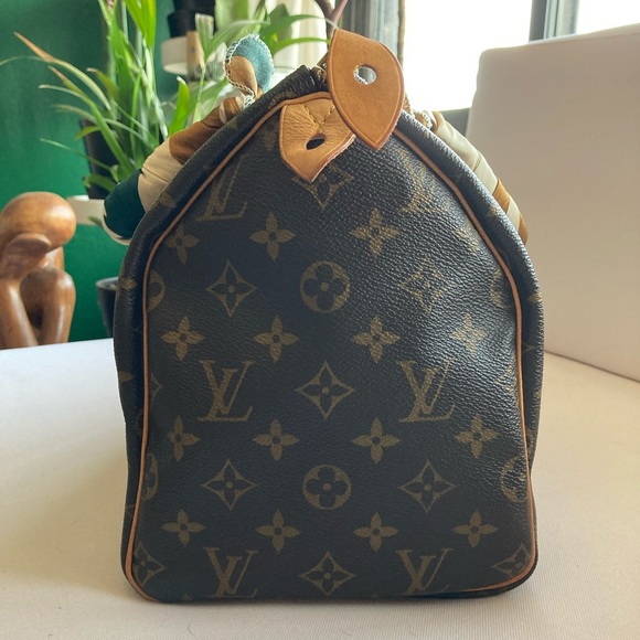 *SOLD* Louis Vuitton Speedy 30 - Picture 5 of 13